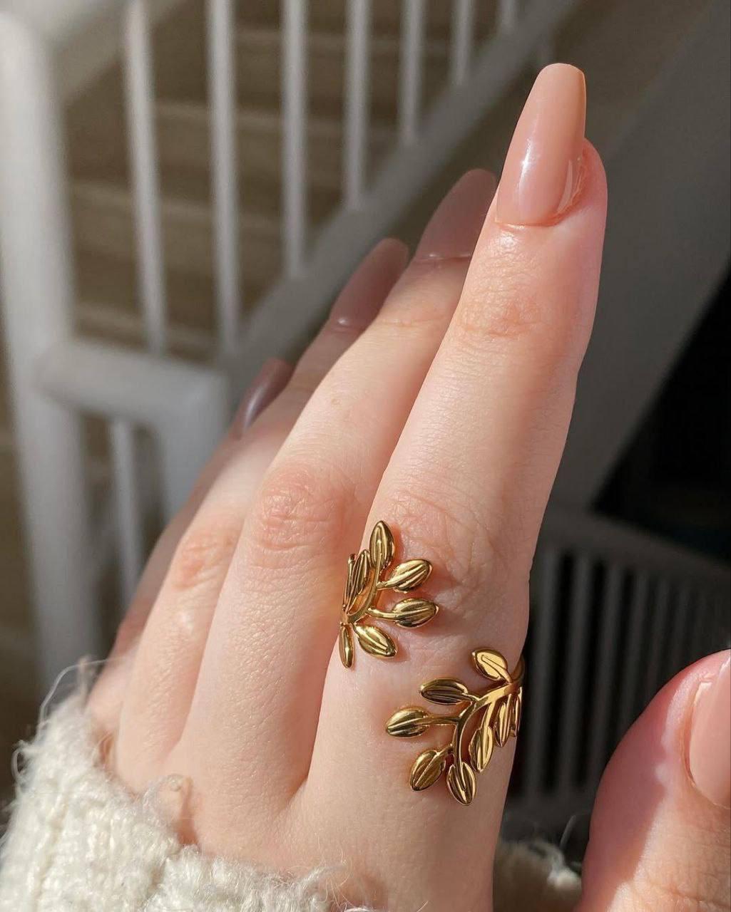 Leaves Ring